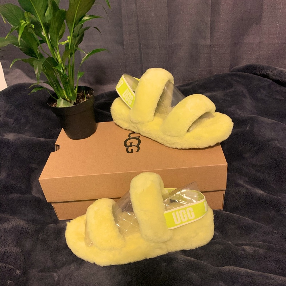 NWT UGG OH YEAH SLIPPERS